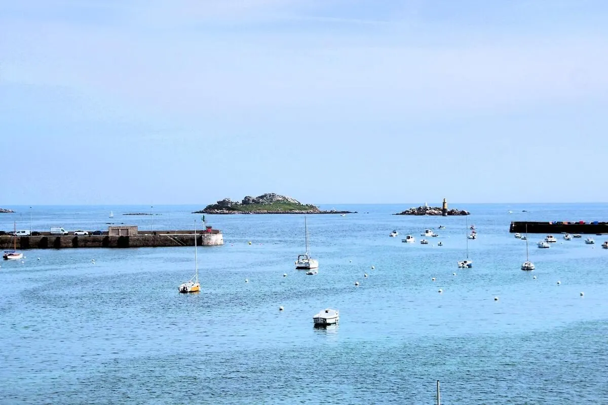L'Amiral - Vue Mer Sur Le Port Roscoff